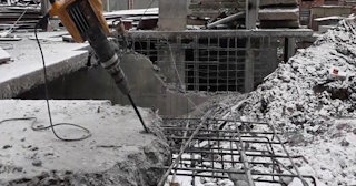 Демонтаж монолитного перекрытия в Соликамске - Профессиональная разборка от 818 руб.